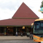 Travel Bus Pariwisata di Jogja